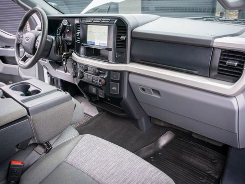 Used 2023 Ford F250 XLT w/ FX4 Off-Road Package AWD/4WD image 32