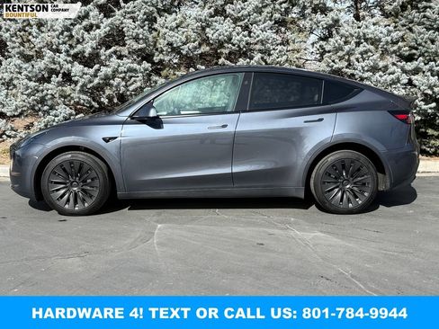 Used 2023 Tesla Model Y Long Range AWD/4WD image 4