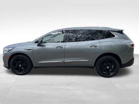 Used 2023 Buick Enclave Essence w/ Sport Touring Edition AWD/4WD image 8