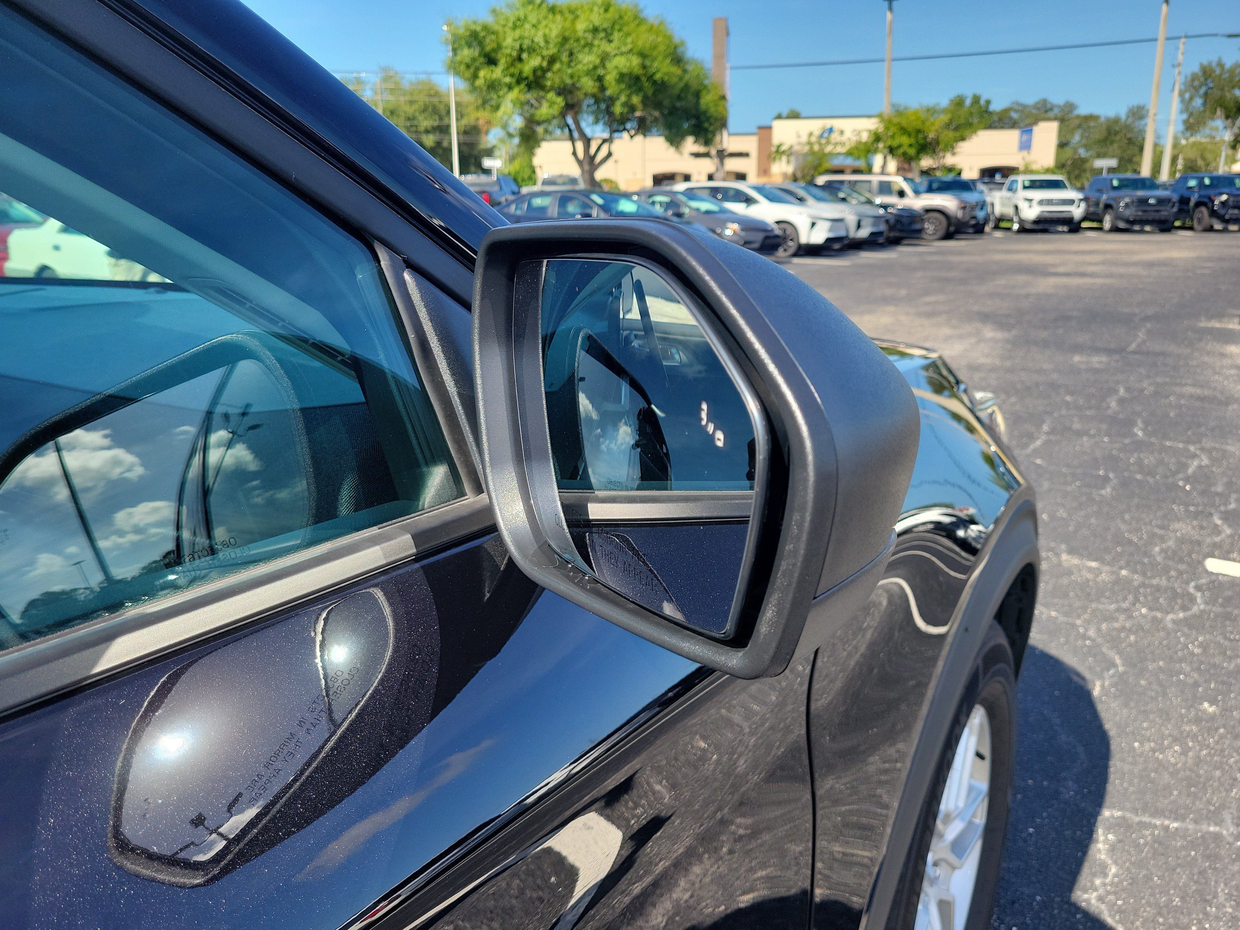 Used 2026 Ford Explorer Active RWD image 8