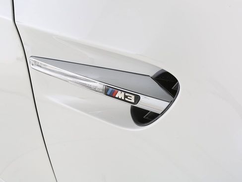 Used 2013 BMW M3 Convertible RWD image 16