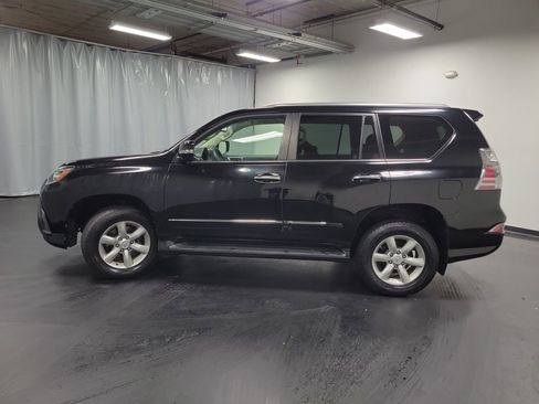 Used 2019 Lexus GX 460 image 5