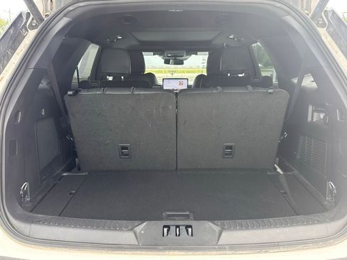 Used 2025 Ford Explorer ST w/ Sun And Sound Package AWD/4WD image 16