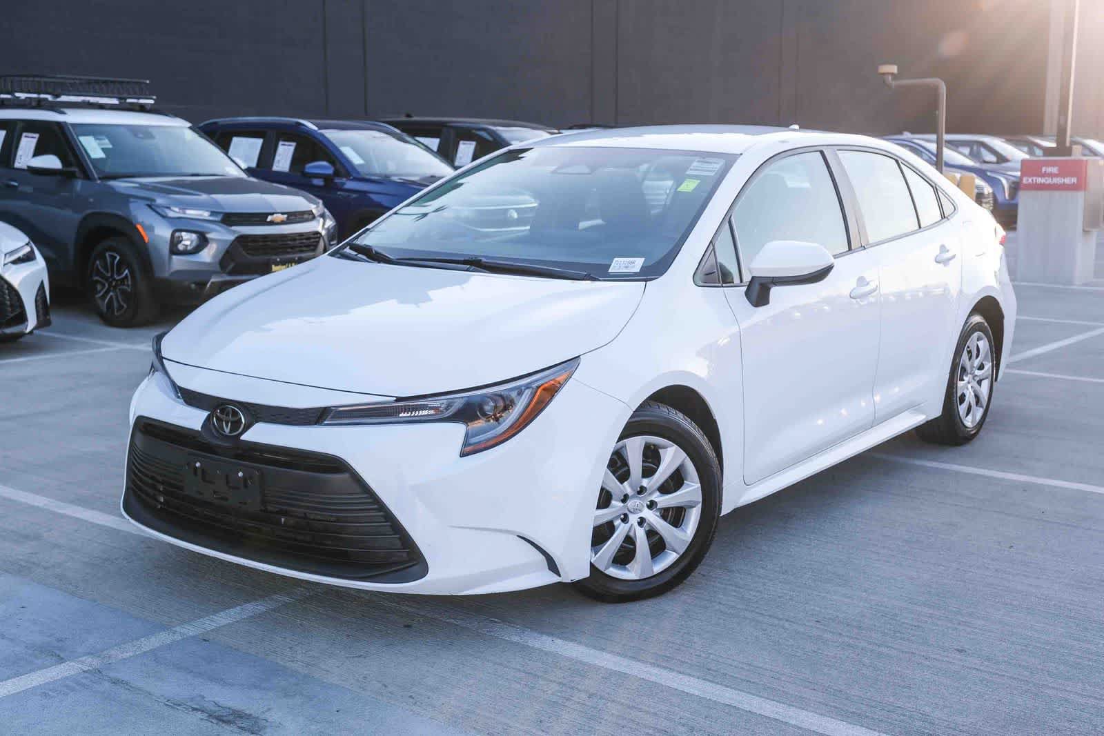 Certified 2024 Toyota Corolla LE FWD image 1