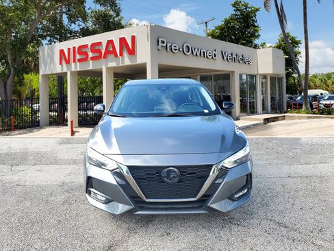 Certified 2022 Nissan Sentra SR image 2