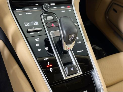 Used 2020 Porsche Panamera 4 AWD/4WD image 17