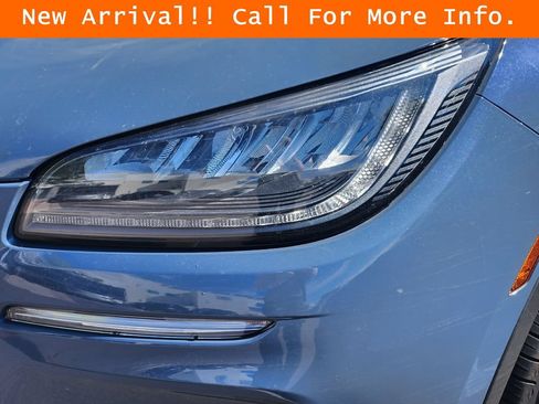 Used 2024 Lincoln Corsair AWD image 5