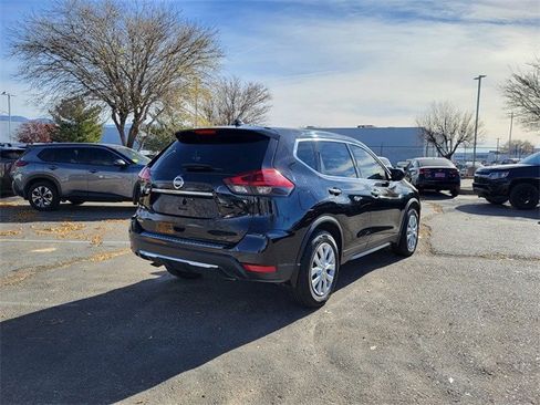 Used 2019 Nissan Rogue S image 3