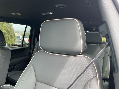 New 2026 GMC Yukon XL Elevation image 21