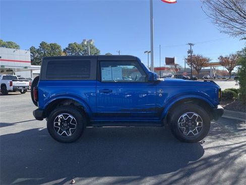 Used 2023 Ford Bronco Outer Banks image 9