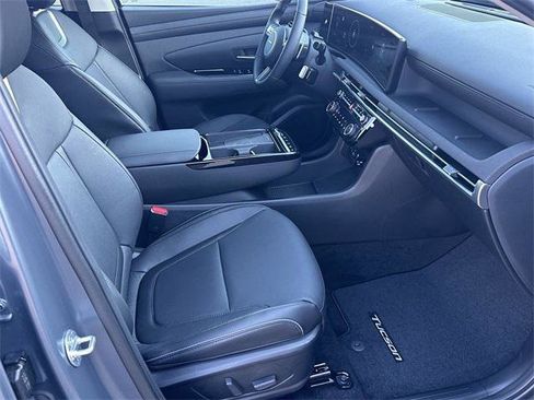 New 2025 Hyundai Tucson Limited image 13