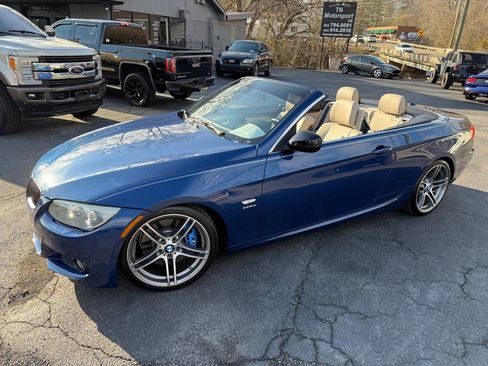 Used 2011 BMW 335is Convertible image 23