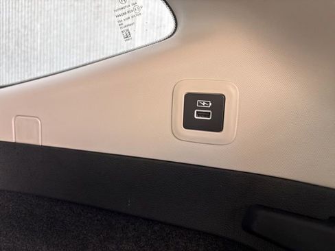 Used 2022 Acura MDX SH-AWD w/ Advance Package image 35