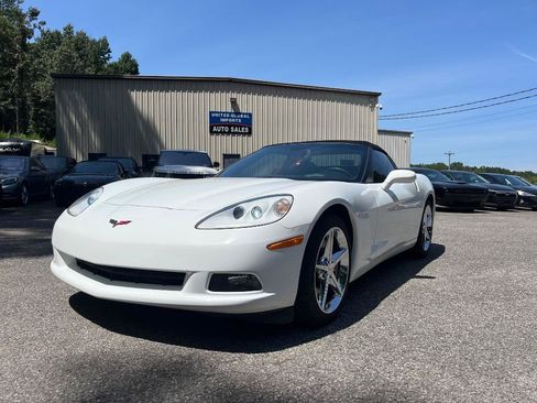 Used 2011 Chevrolet Corvette Convertible w/ Preferred Equipment Group RWD image 1