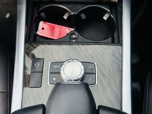 Used 2015 Mercedes-Benz E 350 Sedan image 24