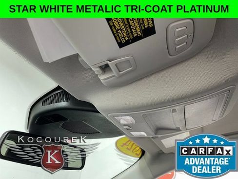 Used 2024 Ford Escape Platinum AWD/4WD image 18