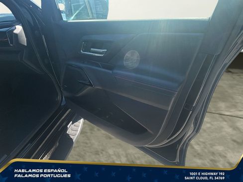 Certified 2025 Chevrolet Silverado EV RST AWD/4WD image 34
