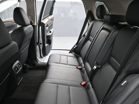 Used 2022 Nissan Rogue SV w/ SV Premium Package image 15