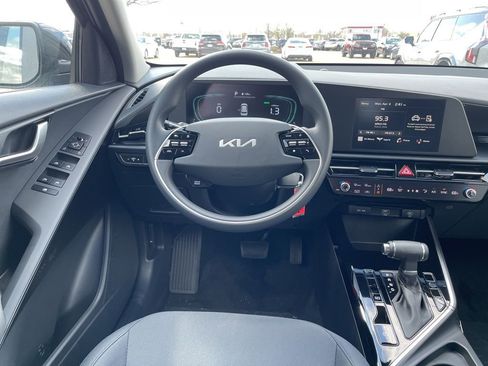 New 2026 Kia Niro LX FWD image 12