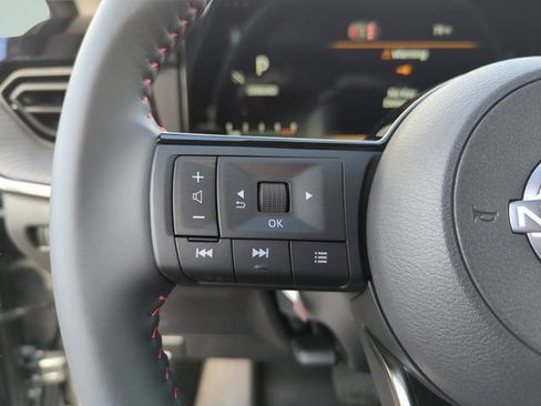 New 2026 Nissan Kicks SR FWD image 33