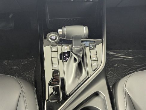 New 2026 Kia Niro EX image 21