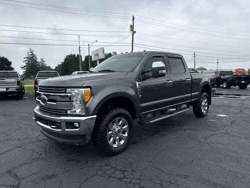 Used 2017 Ford F250 Lariat w/ Chrome Package AWD/4WD image 1