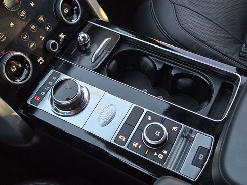 Used 2018 Land Rover Range Rover Long Wheelbase Supercharged image 23