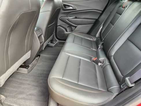 Used 2024 Chevrolet Trax RS w/ Sunroof Package FWD image 30