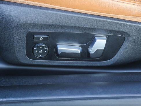 Used 2021 BMW M440i Convertible image 20