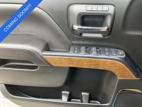 Used 2017 Chevrolet Silverado 1500 LTZ AWD/4WD image 29