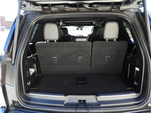 Used 2020 Lincoln Navigator Reserve w/ Equipment Group 208A Reserve image 36