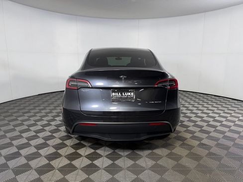 Used 2024 Tesla Model Y Long Range AWD/4WD image 6