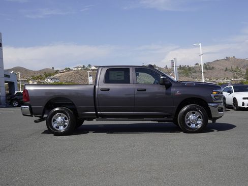 New 2026 RAM 2500 Tradesman AWD/4WD image 3