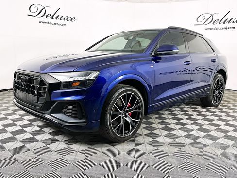 Used 2022 Audi Q8 Premium Plus w/ Premium Plus Package AWD/4WD image 3