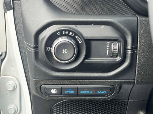 Used 2024 Jeep Wrangler Unlimited Rubicon 4xe image 28