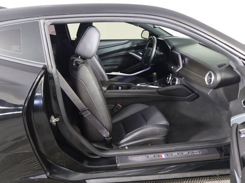 Used 2017 Chevrolet Camaro SS RWD image 29