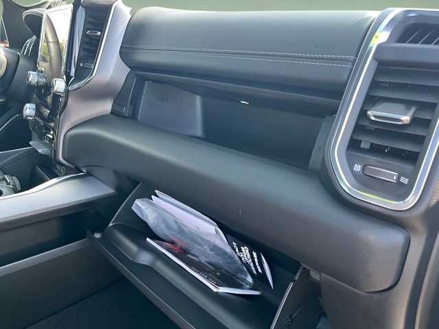Used 2025 RAM 1500 Laramie AWD/4WD image 37