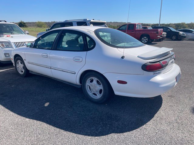 Used 1998 Ford Taurus SE FWD image 2