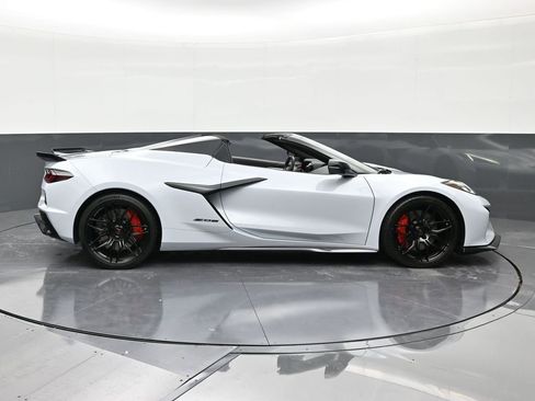 Used 2023 Chevrolet Corvette Z06 image 6