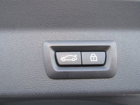 Used 2021 BMW X3 sDrive30i w/ M Sport Package image 21