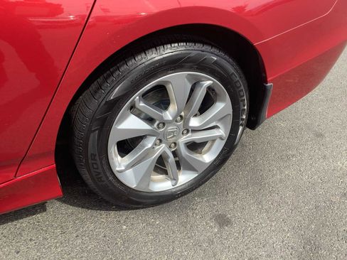 Certified 2019 Honda Accord LX image 7