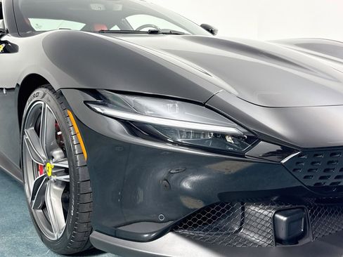 Used 2022 Ferrari Roma RWD image 56