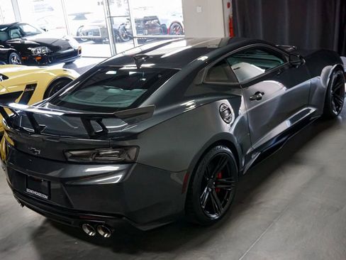 Used 2018 Chevrolet Camaro ZL1 image 68