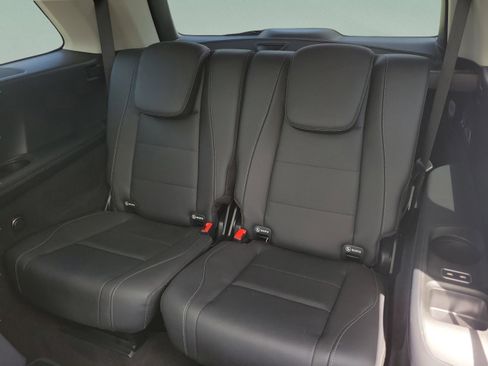 Certified 2026 Mercedes-Benz GLS 450 4MATIC image 9