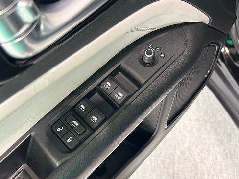 Used 2022 Jeep Compass Limited image 40