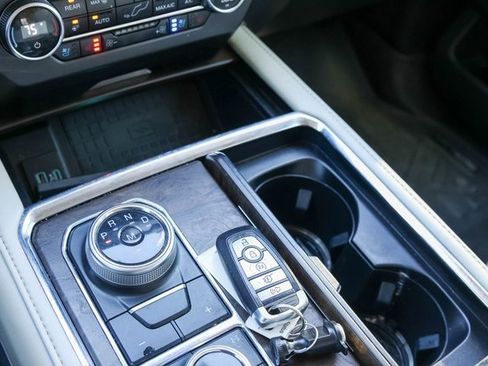 Used 2020 Ford Expedition Platinum image 29