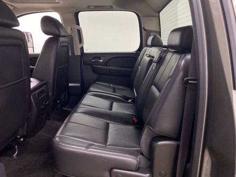 Used 2013 GMC Sierra 2500 SLT w/ SLT Convenience Package AWD/4WD image 16