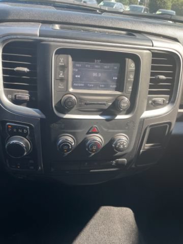 Used 2024 RAM 1500 Warlock AWD/4WD image 23