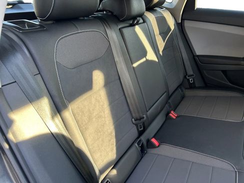 Certified 2023 Volkswagen Taos SE image 23