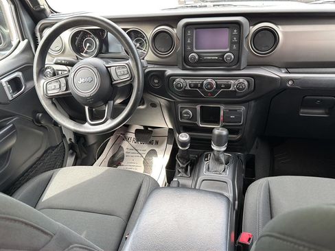 Used 2021 Jeep Gladiator Sport AWD/4WD image 26